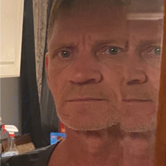 Meet your Posher, Heath - Picture 1 of 1